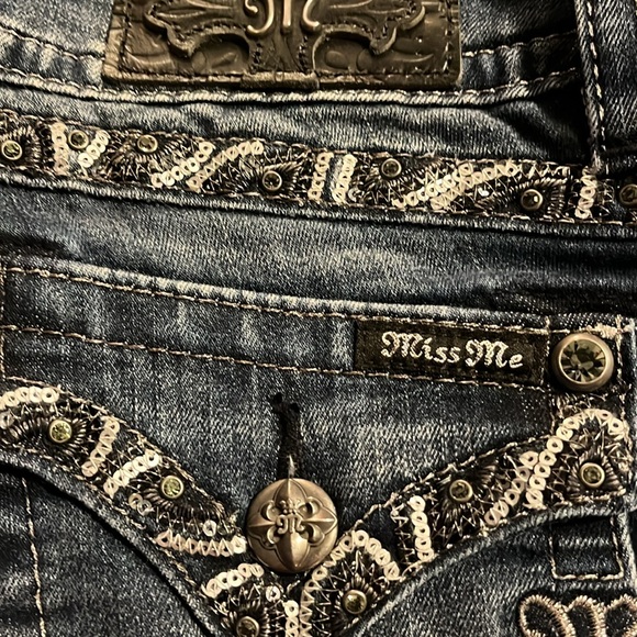 Miss Me jeans - Picture 3 of 3
